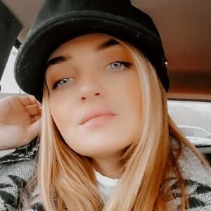 Meet your Posher, Nicolina